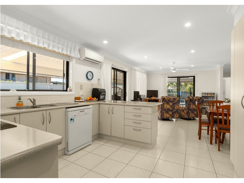 47 Bluehaven Drive, Old Bar NSW 2430