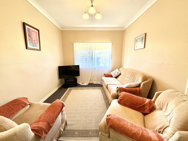 19 Hall Street, Old Bar NSW 2430