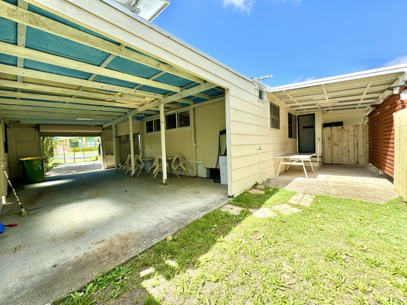 19 Hall Street, Old Bar NSW 2430