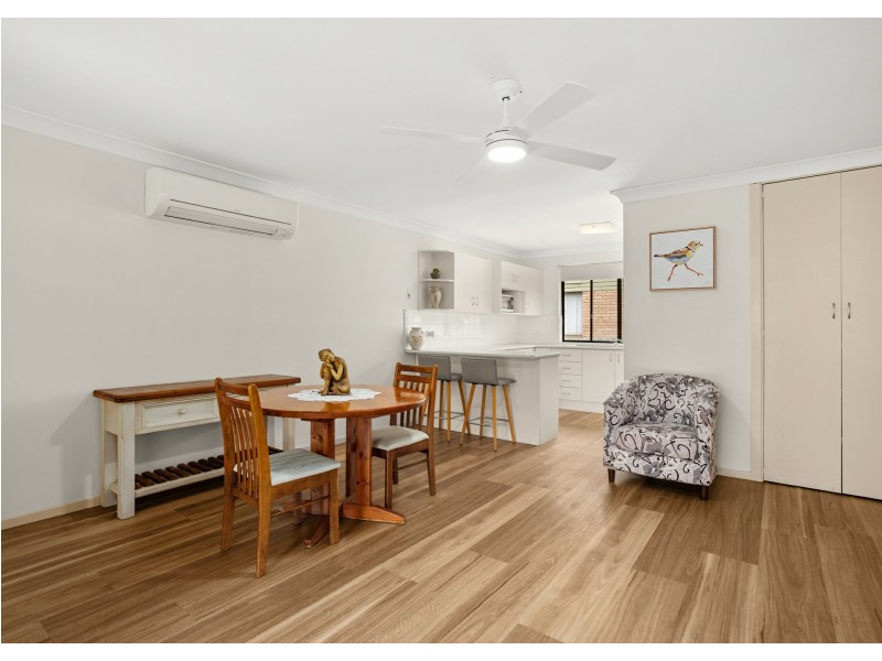 2/25 Clerke Street, Old Bar NSW 2430