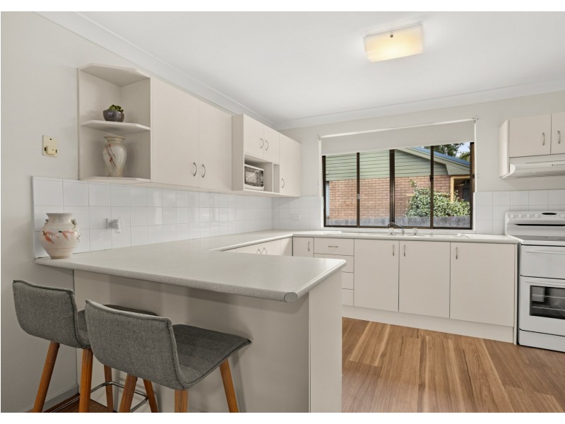 2/25 Clerke Street, Old Bar NSW 2430