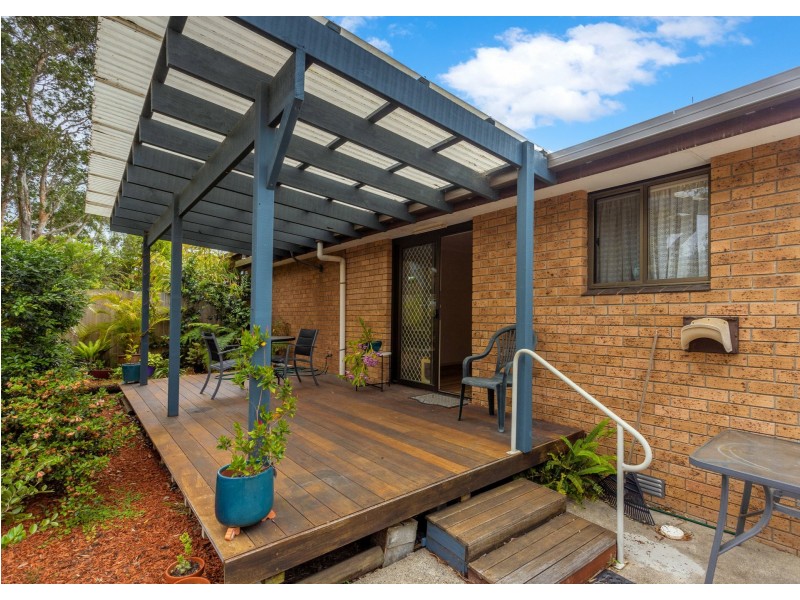 2/25 Clerke Street, Old Bar NSW 2430