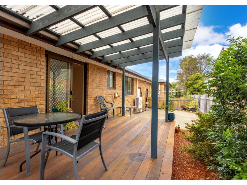 2/25 Clerke Street, Old Bar NSW 2430