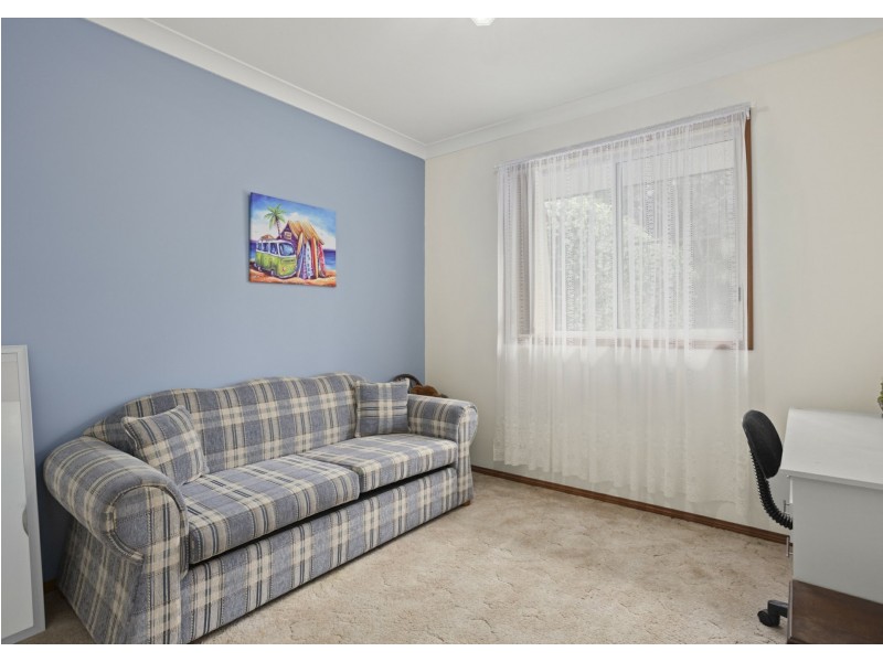 4 Gannet Crescent, Old Bar NSW 2430