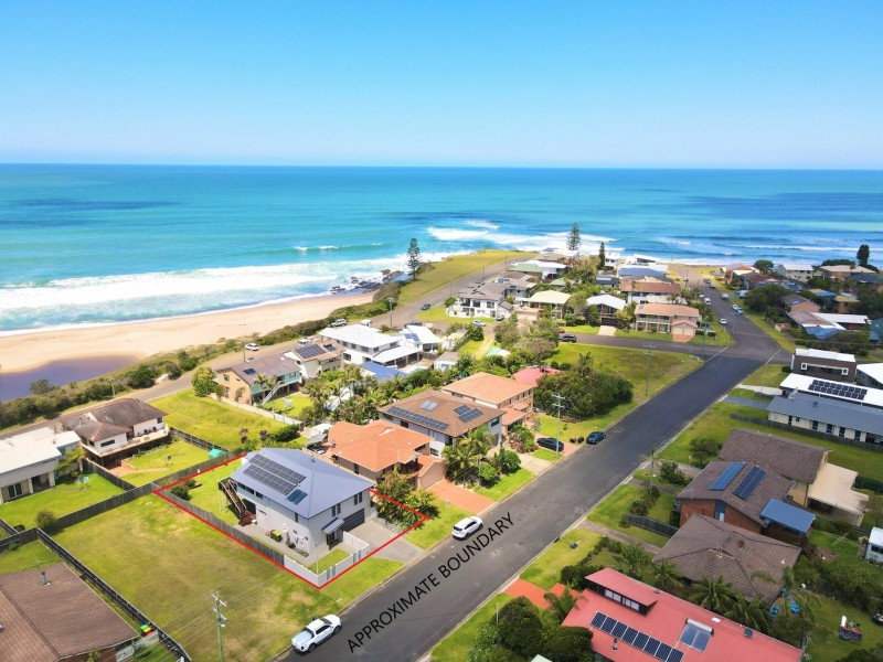 30 Ocean Drive, Wallabi Point NSW 2430