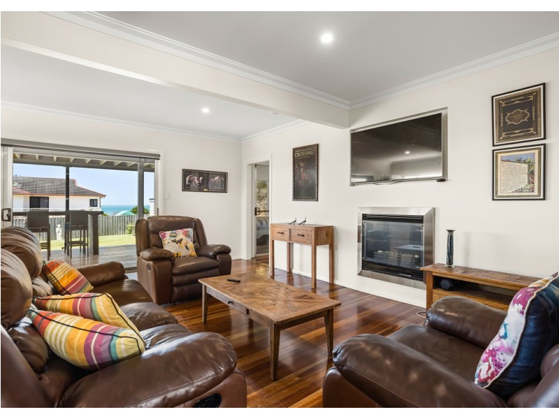 30 Ocean Drive, Wallabi Point NSW 2430