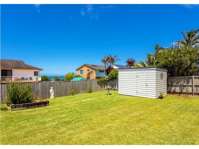 30 Ocean Drive, Wallabi Point NSW 2430