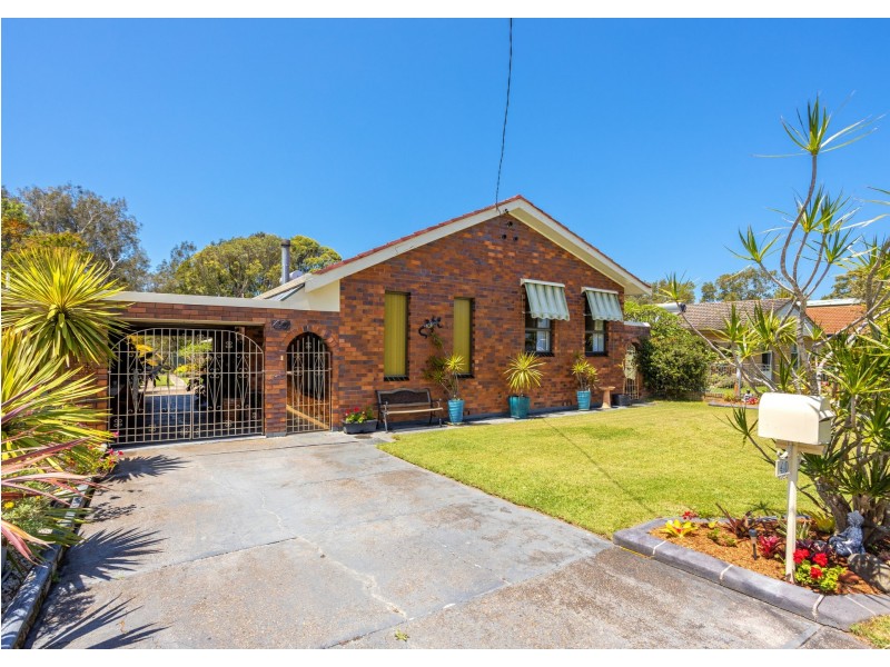 40 Richardson Street, Old Bar NSW 2430