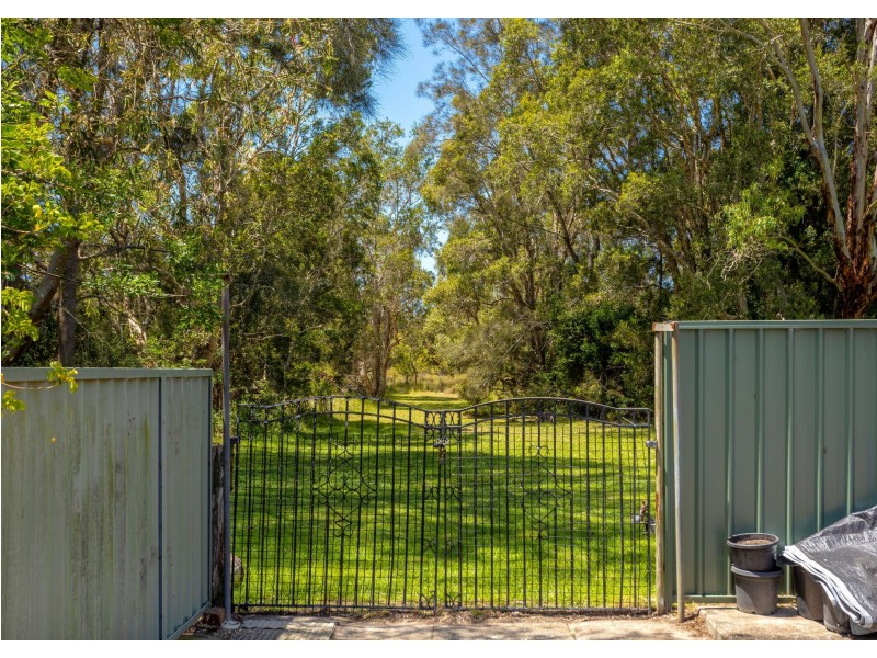 40 Richardson Street, Old Bar NSW 2430