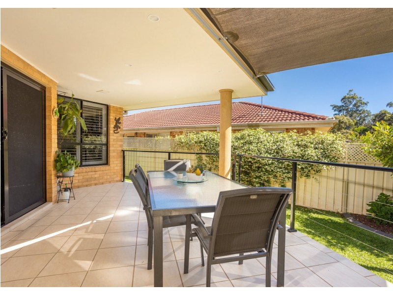 21 Ivy Crescent, Old Bar NSW 2430