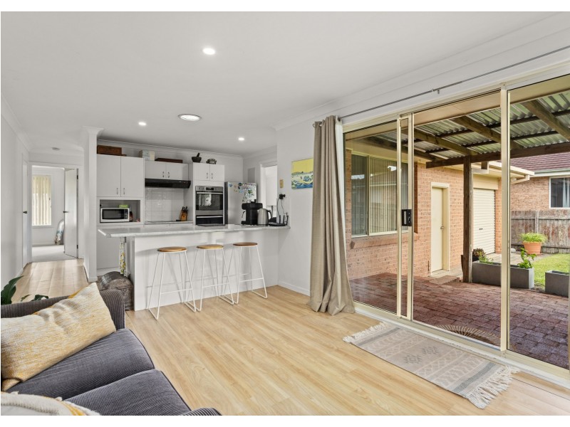 12 Molong Road, Old Bar NSW 2430