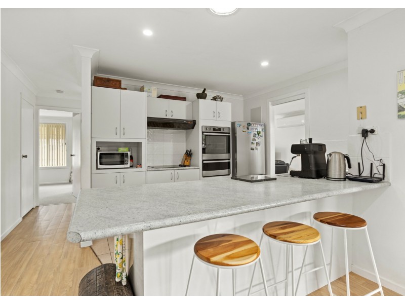 12 Molong Road, Old Bar NSW 2430
