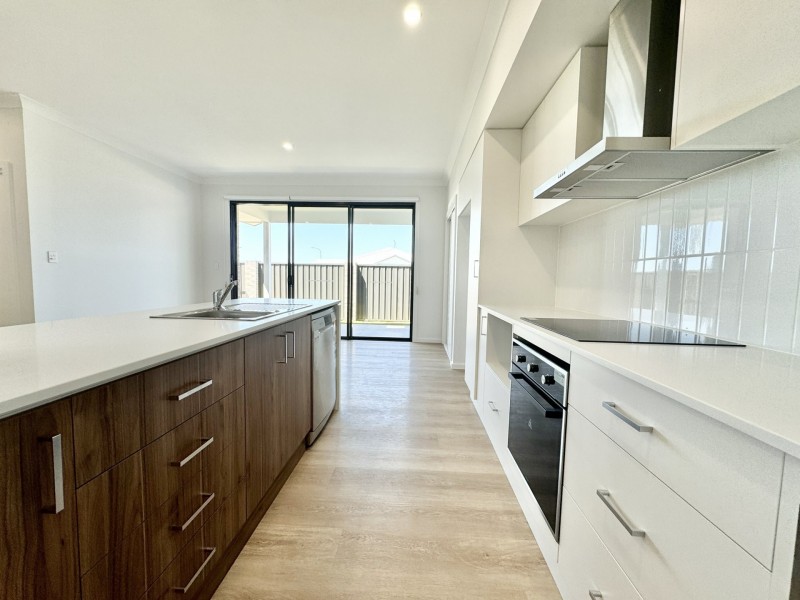 13 Driftwood Boulevard, Old Bar NSW 2430