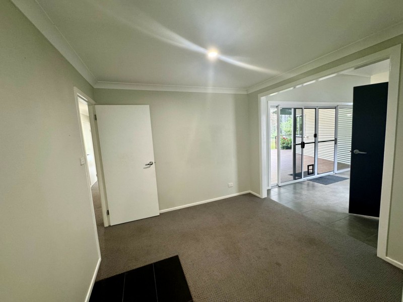 15 Scotts Road, Mitchells Island NSW 2430