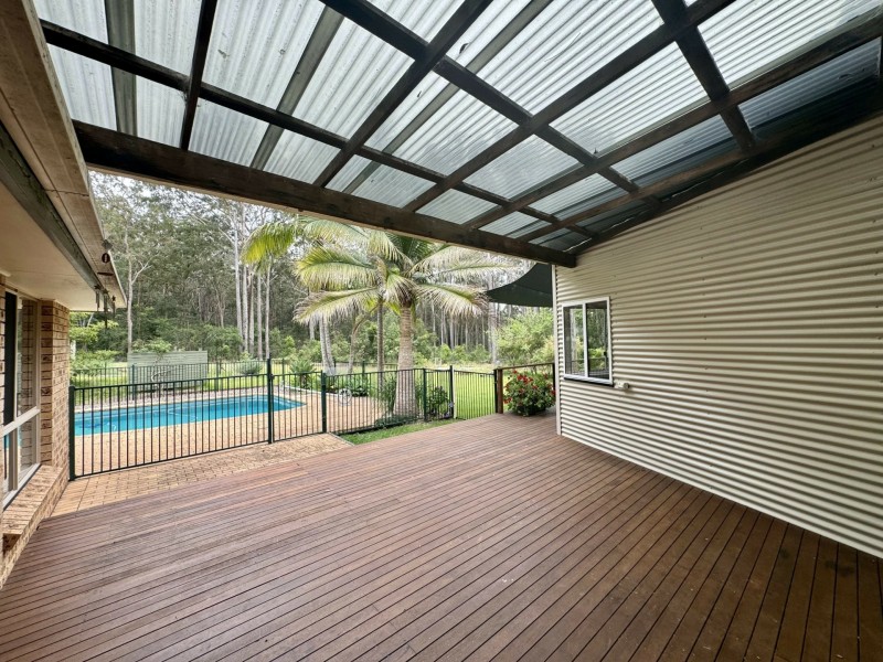 15 Scotts Road, Mitchells Island NSW 2430