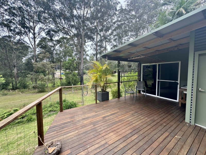 15 Scotts Road, Mitchells Island NSW 2430