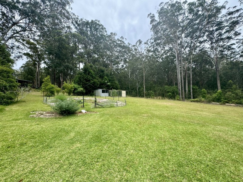 15 Scotts Road, Mitchells Island NSW 2430