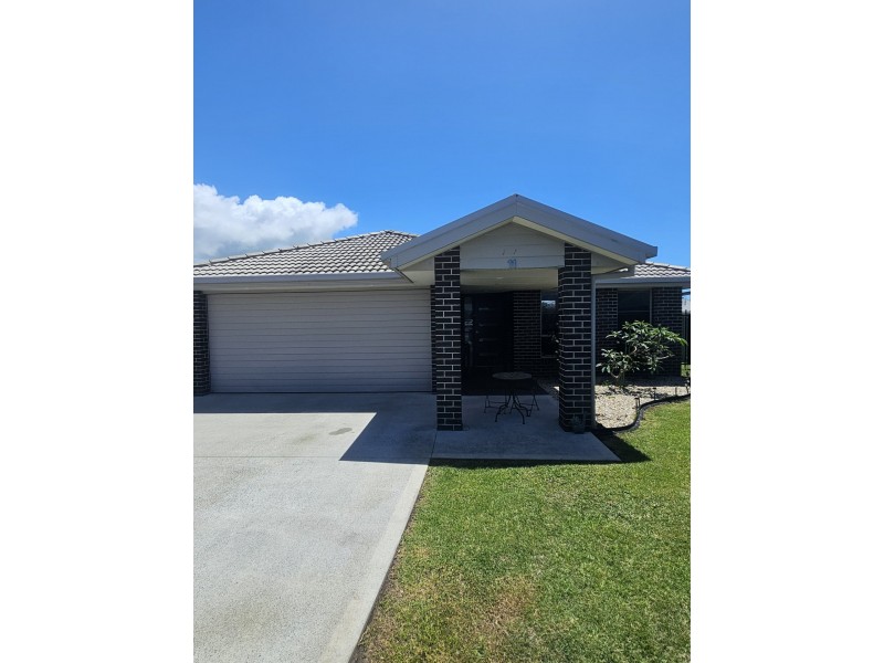 11 Threadfin Court, Old Bar NSW 2430