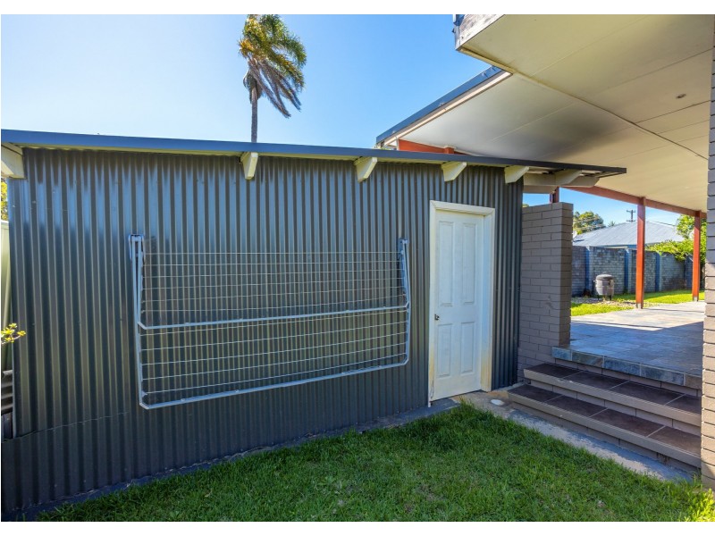 69 Old Bar Road, Old Bar NSW 2430