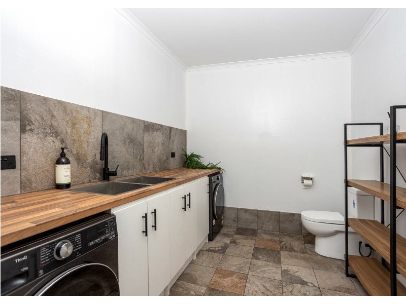 319 Manning Point Road, Oxley Island NSW 2430