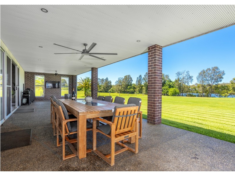 319 Manning Point Road, Oxley Island NSW 2430