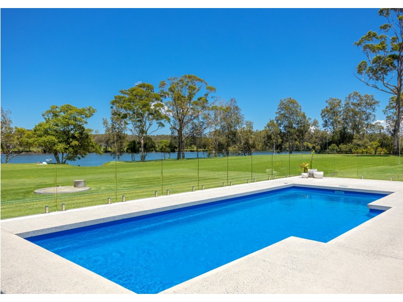 319 Manning Point Road, Oxley Island NSW 2430