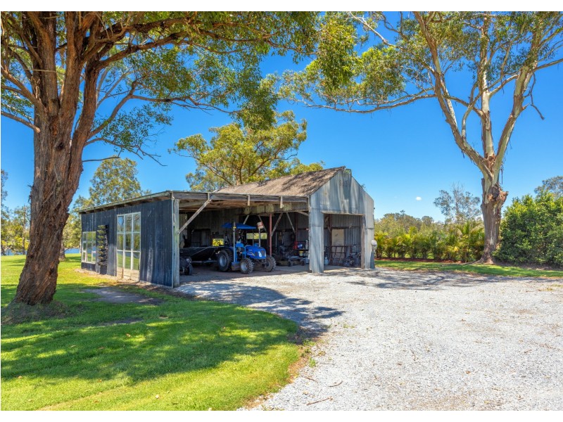 319 Manning Point Road, Oxley Island NSW 2430