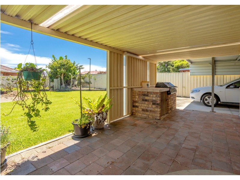 63 Waterman Street, Old Bar NSW 2430