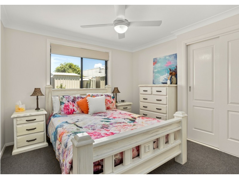 9 Yellowfin Avenue, Old Bar NSW 2430