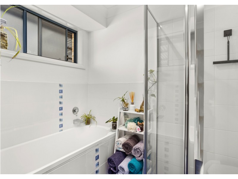 9 Yellowfin Avenue, Old Bar NSW 2430