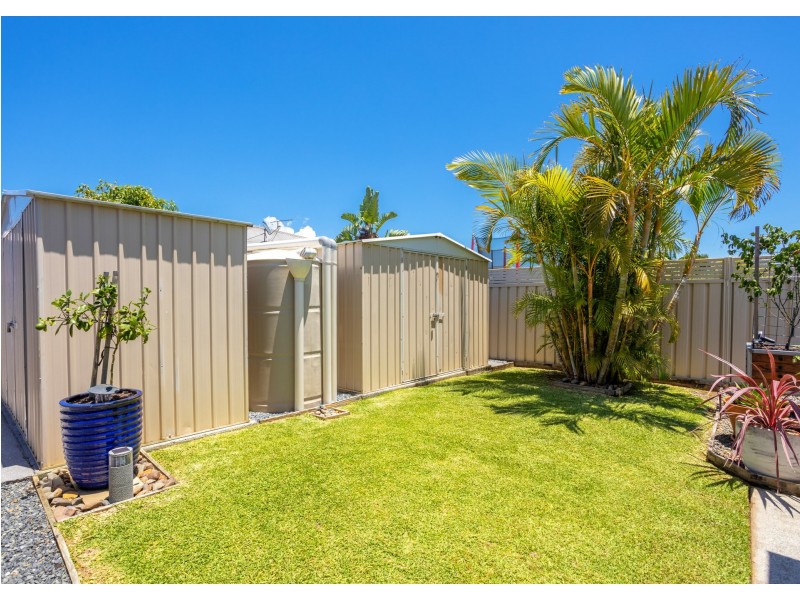 9 Yellowfin Avenue, Old Bar NSW 2430