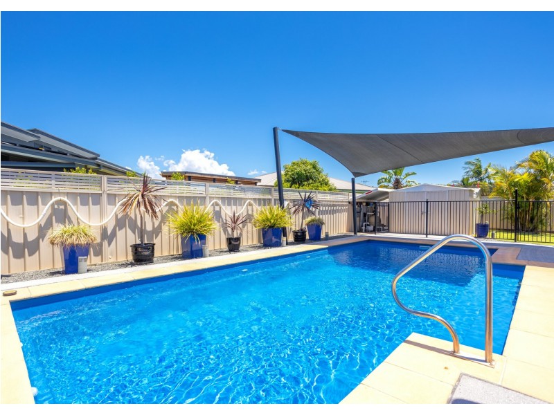 9 Yellowfin Avenue, Old Bar NSW 2430