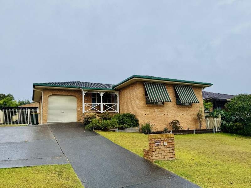 34 Molong Road, Old Bar NSW 2430