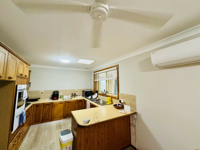 34 Molong Road, Old Bar NSW 2430