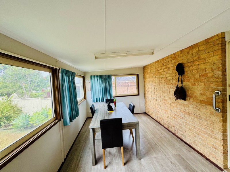 34 Molong Road, Old Bar NSW 2430