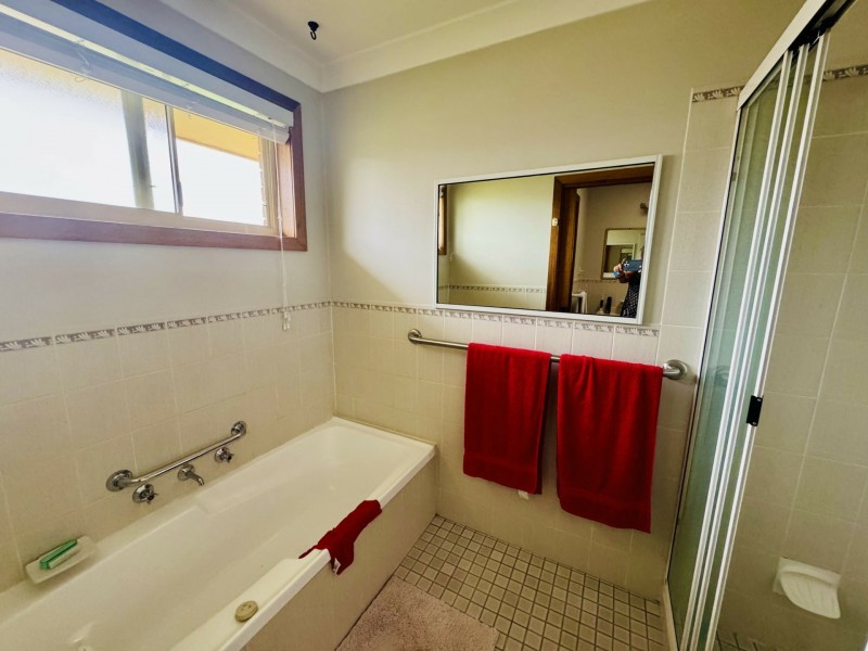 34 Molong Road, Old Bar NSW 2430