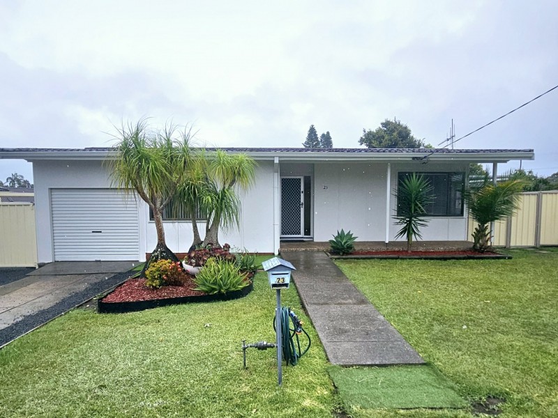 23 Bryan St, Old Bar NSW 2430