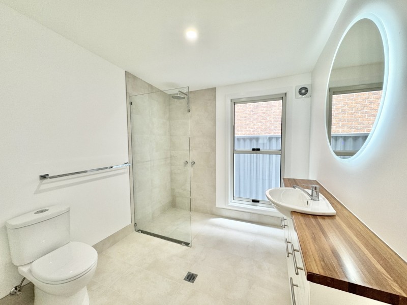 10 Richardson Street, Old Bar NSW 2430