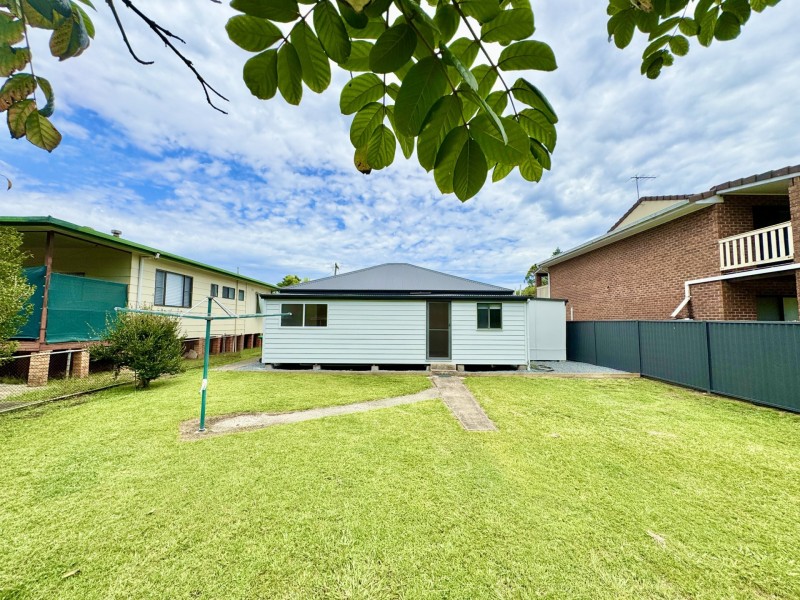 10 Richardson Street, Old Bar NSW 2430