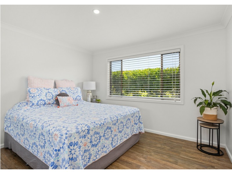 7 Molong Road, Old Bar NSW 2430