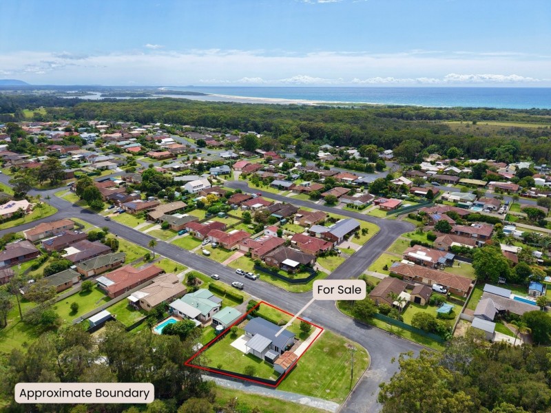 7 Molong Road, Old Bar NSW 2430