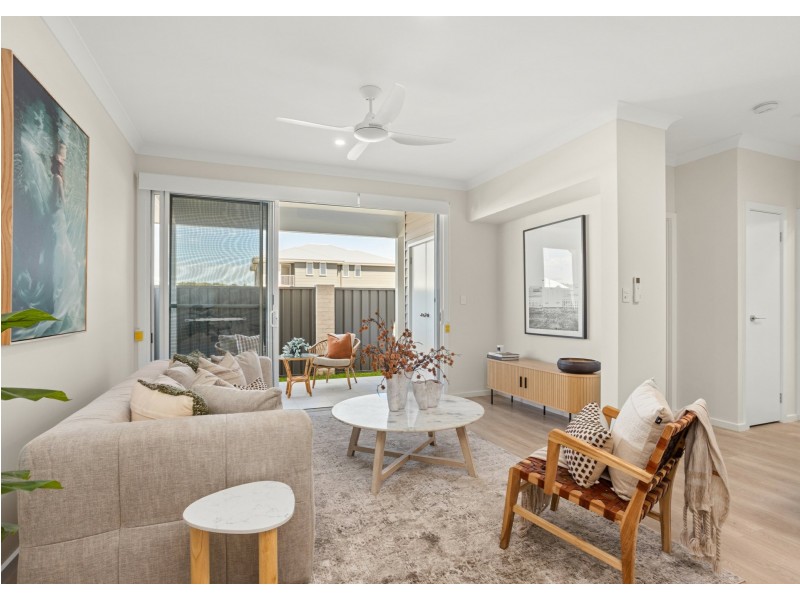 1 Surf Close, Old Bar NSW 2430