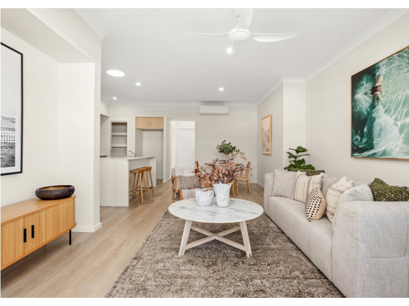 1 Surf Close, Old Bar NSW 2430