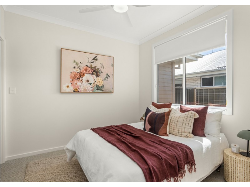 1 Surf Close, Old Bar NSW 2430
