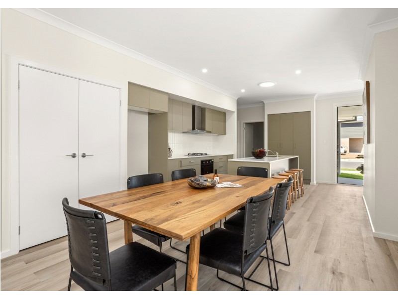 12 Driftwood Boulevard, Old Bar NSW 2430