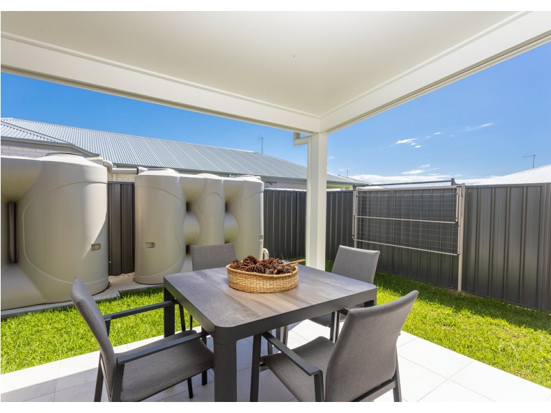 12 Driftwood Boulevard, Old Bar NSW 2430