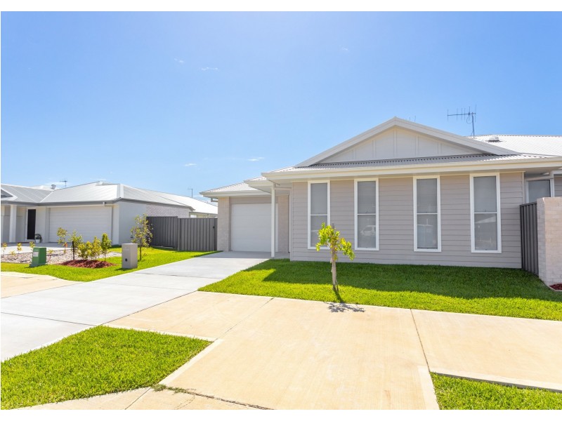 12 Driftwood Boulevard, Old Bar NSW 2430