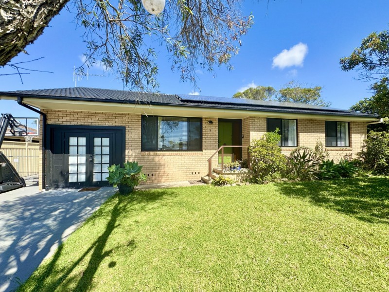 9 Cross Street, Old Bar NSW 2430