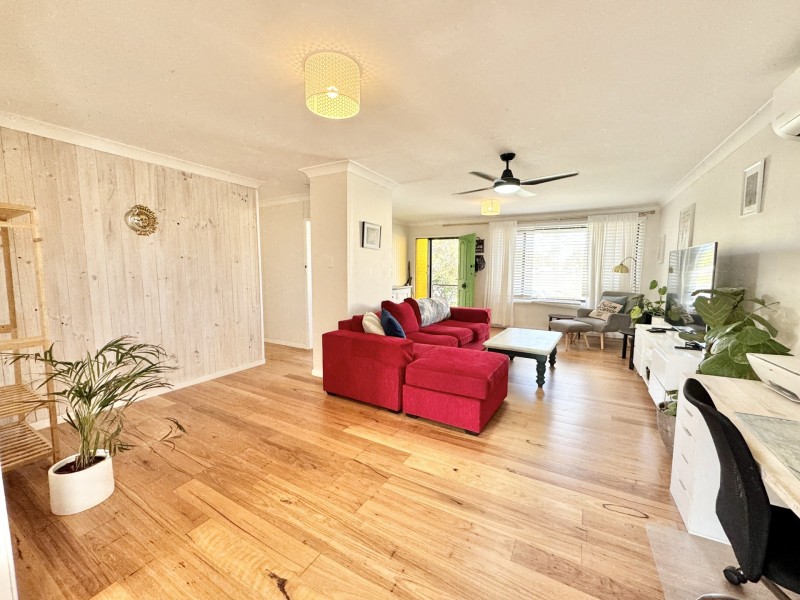 9 Cross Street, Old Bar NSW 2430