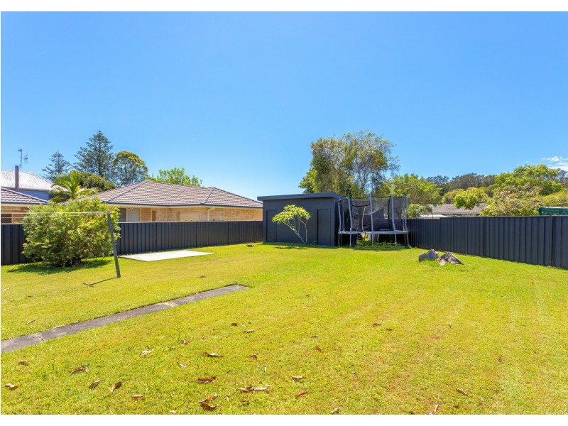 10 Waterman Street, Old Bar NSW 2430